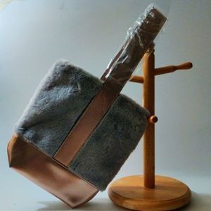 ARCADIA‎ Rose Gold Fuzzy Grey Holiday Faux Fur Wine Bag